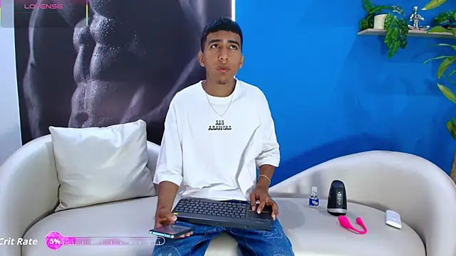 ender h0t online show from September 2025 02:12:02 PM