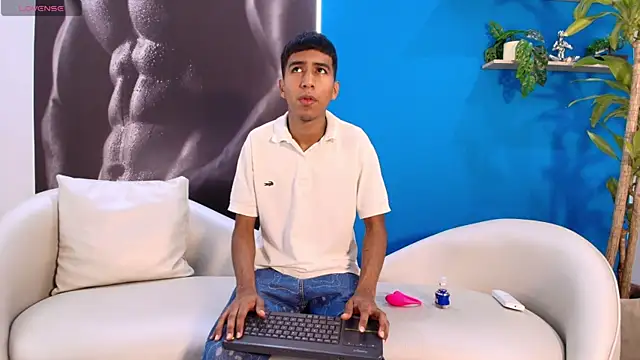 ender h0t online show from September 2025 01:42:01 PM