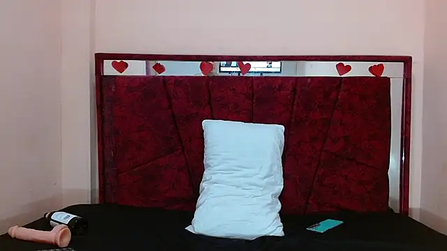 Snapshot of aiiram_hard_sex chatting on January 2026 12:58:02 AM aiiram hard sex online show from January 2026 12:58:02 AM