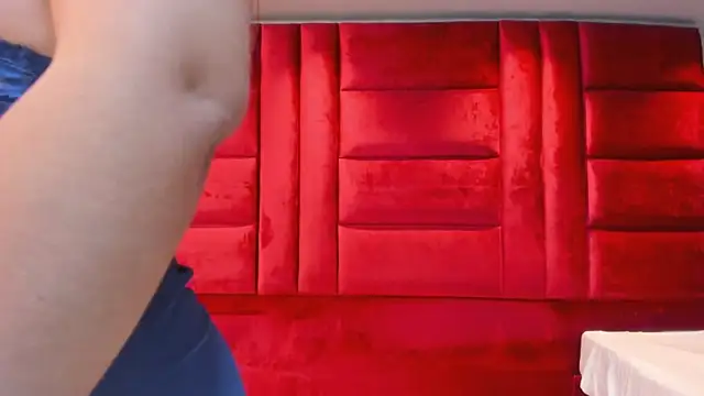 VictoriaFerro online show from December 2025 01:56:01 PM