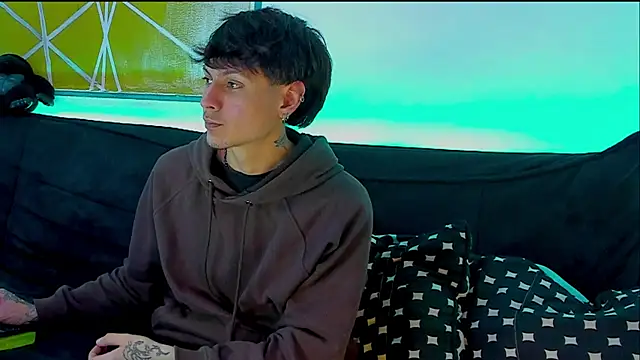 Dioniso guy8 online show from April 2026 08:39:01 PM