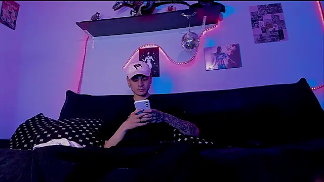 Dioniso guy8 online show from April 2026 09:28:01 PM