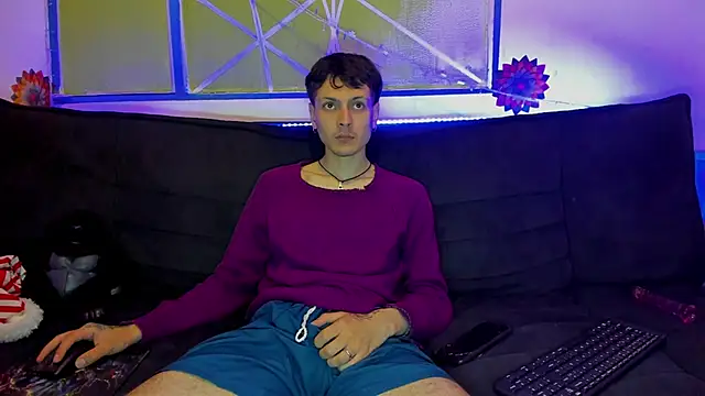 Dioniso guy8 online show from December 2025 08:33:02 PM