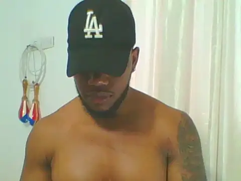 Snapshot of BenjaminCol_ chatting on November 2025 09:08:01 PM BenjaminCol online show from November 2025 09:08:01 PM