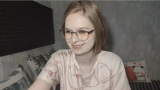 LiaVibes online show from March 2026 07:38:01 AM