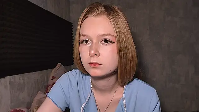 LiaVibes online show from April 2026 07:25:02 AM