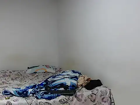 Snapshot of kate_bliss chatting on September 2025 07:43:02 PM kate bliss online show from September 2025 07:43:02 PM