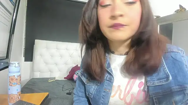 Snapshot of evelynesex chatting on September 2025 01:45:01 AM evelynesex online show from September 2025 01:45:01 AM