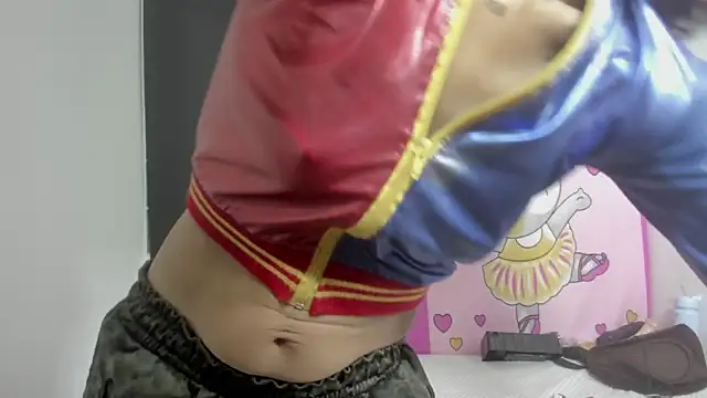 Snapshot of evelynesex chatting on February 2026 04:10:01 AM evelynesex online show from February 2026 04:10:01 AM