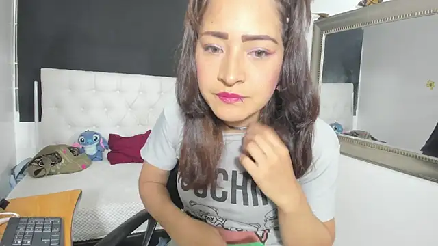 Snapshot of evelynesex chatting on October 2025 02:59:02 AM evelynesex online show from October 2025 02:59:02 AM