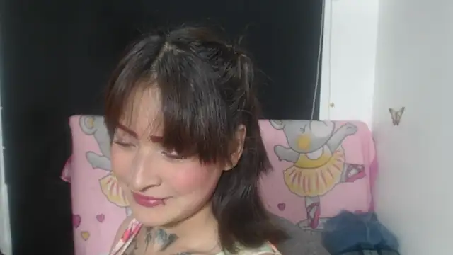 evelynesex online show from April 2026 03:32:01 AM