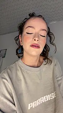 alysa g  online show from December 2025 09:30:02 PM