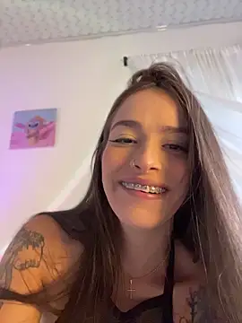 Snapshot of alysa_g_ chatting on June 2026 10:51:01 PM alysa g online show from June 2026 10:51:01 PM