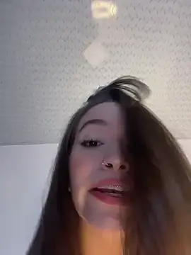 alysa g  online show from February 2026 10:29:01 PM