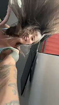 alysa g  online show from November 2025 10:19:01 PM