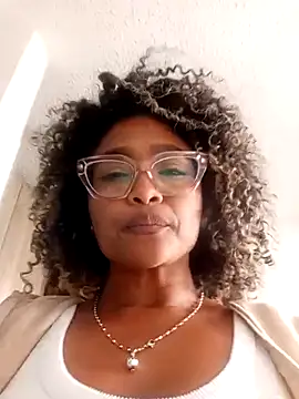 BiiancaEstradaa online show from February 2026 05:23:02 PM