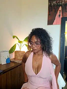 BiiancaEstradaa online show from May 2026 09:43:01 PM