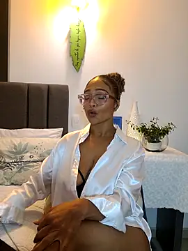BiiancaEstradaa online show from June 2026 12:05:02 AM