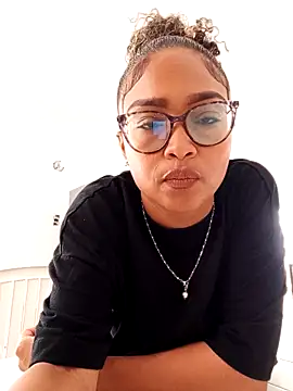 BiiancaEstradaa online show from March 2026 04:13:02 PM