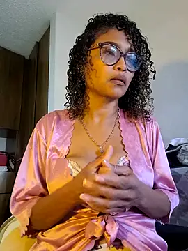 BiiancaEstradaa online show from February 2026 12:49:01 PM