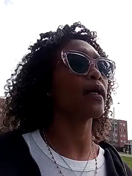 BiiancaEstradaa online show from April 2026 02:11:01 PM