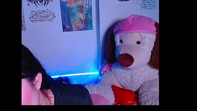 Ellope  online show from November 2025 12:44:01 AM