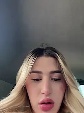 Mia sofiia21 online show from September 2025 05:41:02 PM