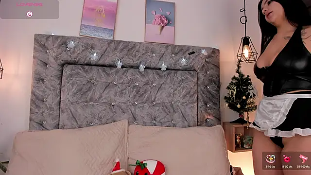 Snapshot of Seraphyne666 chatting on November 2025 07:24:02 PM Seraphyne666 online show from November 2025 07:24:02 PM