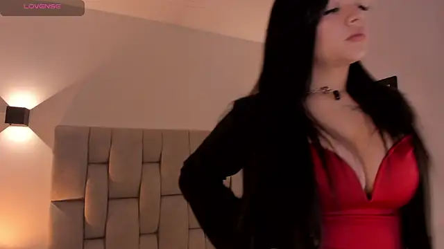 Seraphyne666 online show from February 2026 05:45:01 PM