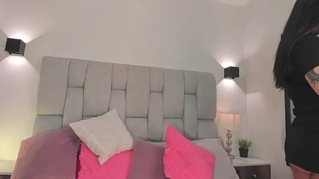 Seraphyne666 online show from March 2026 05:36:02 PM