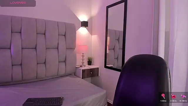 Seraphyne666 online show from February 2026 05:56:02 PM