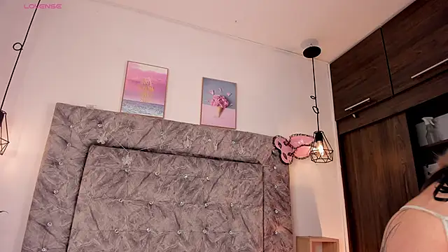 Seraphyne666 online show from January 2026 07:21:01 PM