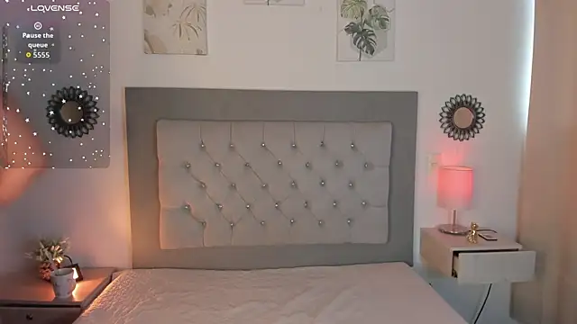 Snapshot of Seraphyne666 chatting on September 2025 11:43:01 AM Seraphyne666 online show from September 2025 11:43:01 AM