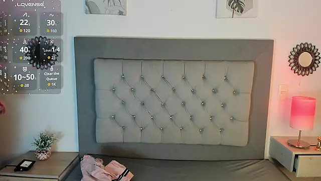 Snapshot of Seraphyne666 chatting on September 2025 12:27:02 PM Seraphyne666 online show from September 2025 12:27:02 PM