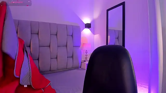 Seraphyne666 online show from February 2026 06:05:02 PM