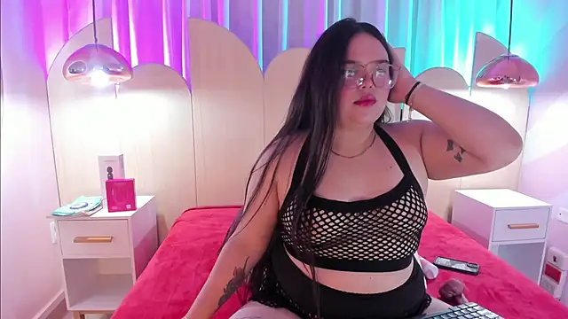 Lushi Love online show from November 2025 01:05:02 AM