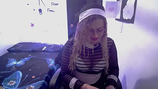 Skarleth Diaz online show from March 2026 03:23:01 AM