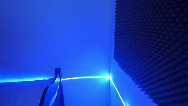 Im naho online show from October 2025 03:07:01 AM