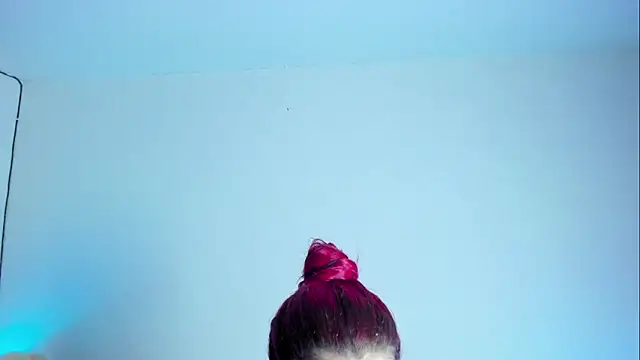 Im naho online show from March 2026 10:02:02 PM