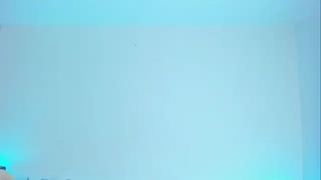 Im naho online show from April 2026 10:17:02 PM