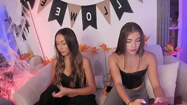 spicy angels  online show from October 2025 03:40:02 AM