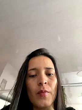 Snapshot of Mia_jhoonson chatting on November 2025 08:41:01 PM Mia jhoonson online show from November 2025 08:41:01 PM