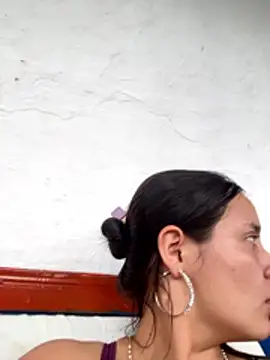 Mia jhoonson online show from February 2026 10:54:01 PM