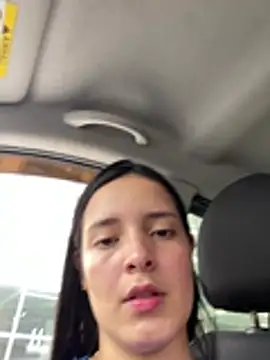 Mia jhoonson online show from January 2026 04:02:02 PM