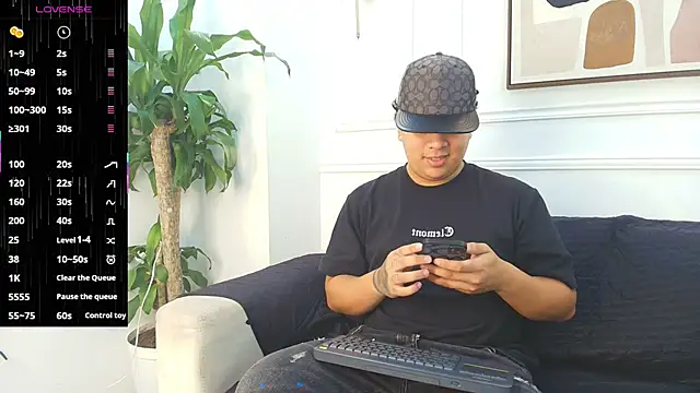 Naim Bennetsex online show from October 2025 06:31:01 PM