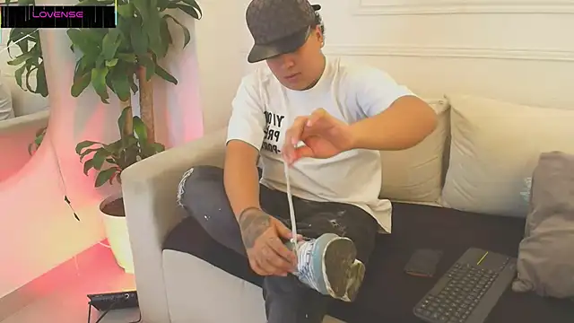 Naim Bennetsex online show from October 2025 06:41:02 PM