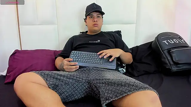 Naim Bennetsex online show from September 2025 05:25:01 PM