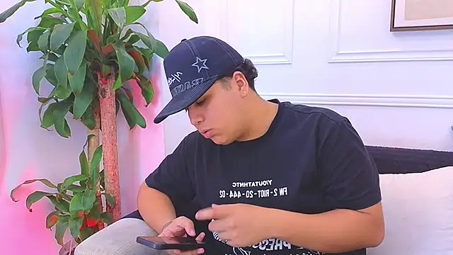 Naim Bennetsex online show from March 2026 01:24:01 AM