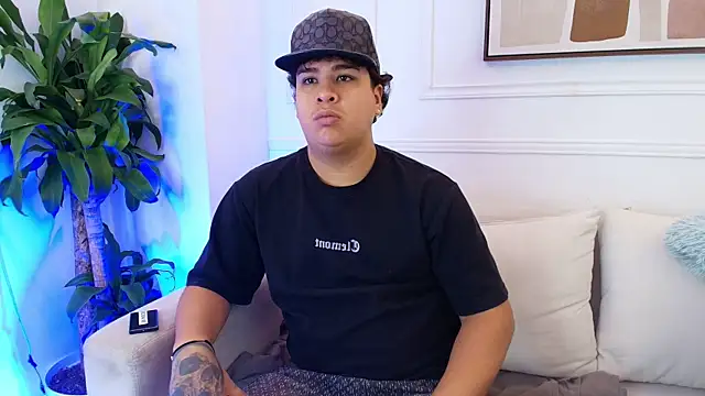 Naim Bennetsex online show from November 2025 06:44:01 PM