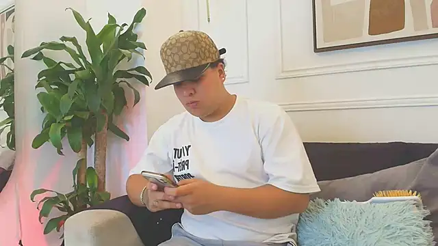 Naim Bennetsex online show from October 2025 07:25:01 PM